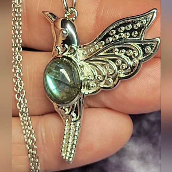 Malagasy Labradorite Hummingbird Pendant Necklace - Picture 14 of 15